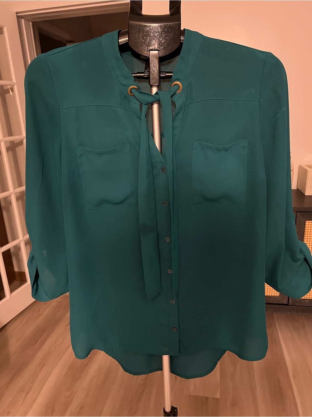 Iz Byer Teal Tie-Neck Button-Front Blouse